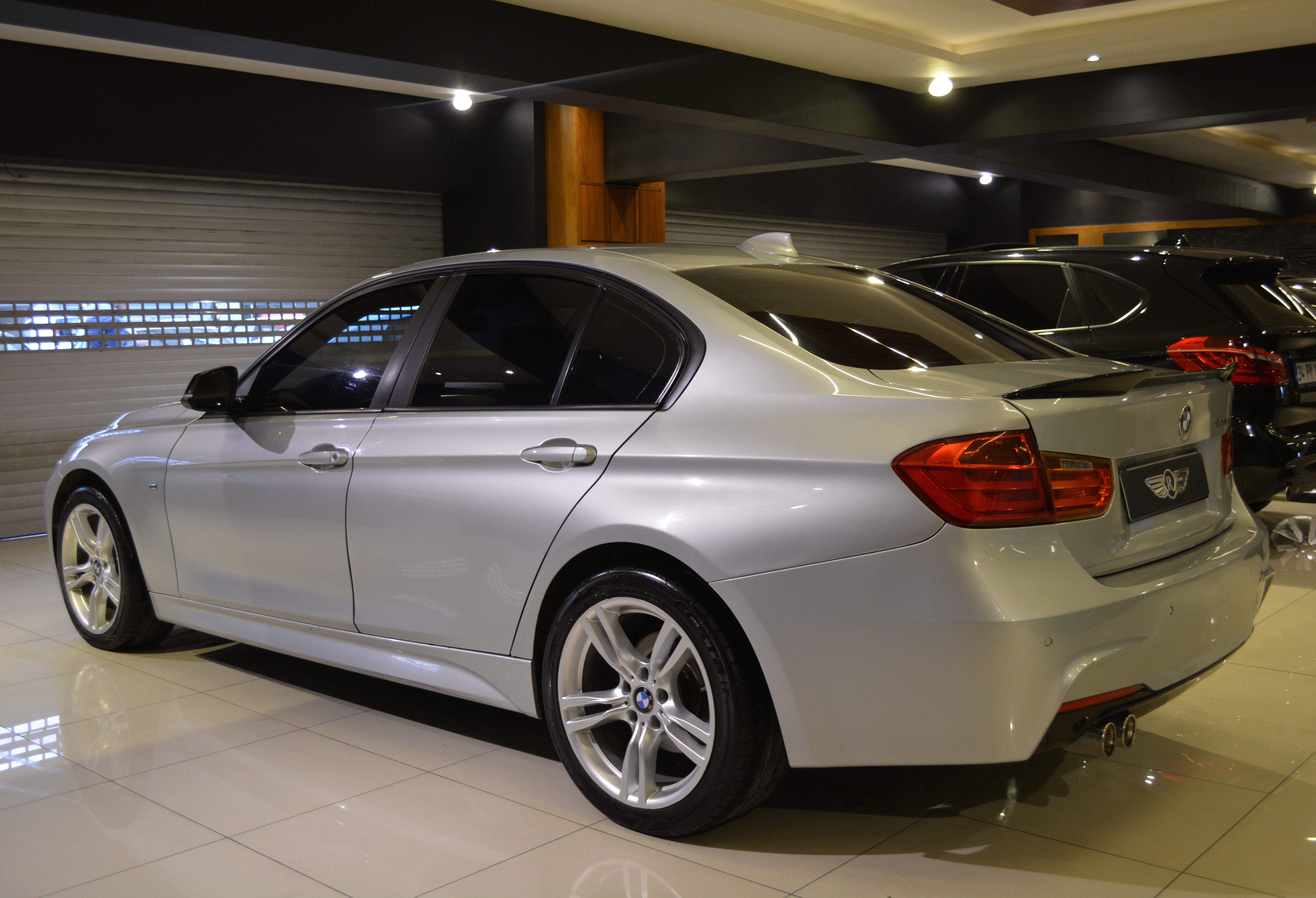 BMW  3.20D STANDART YENİ KASA