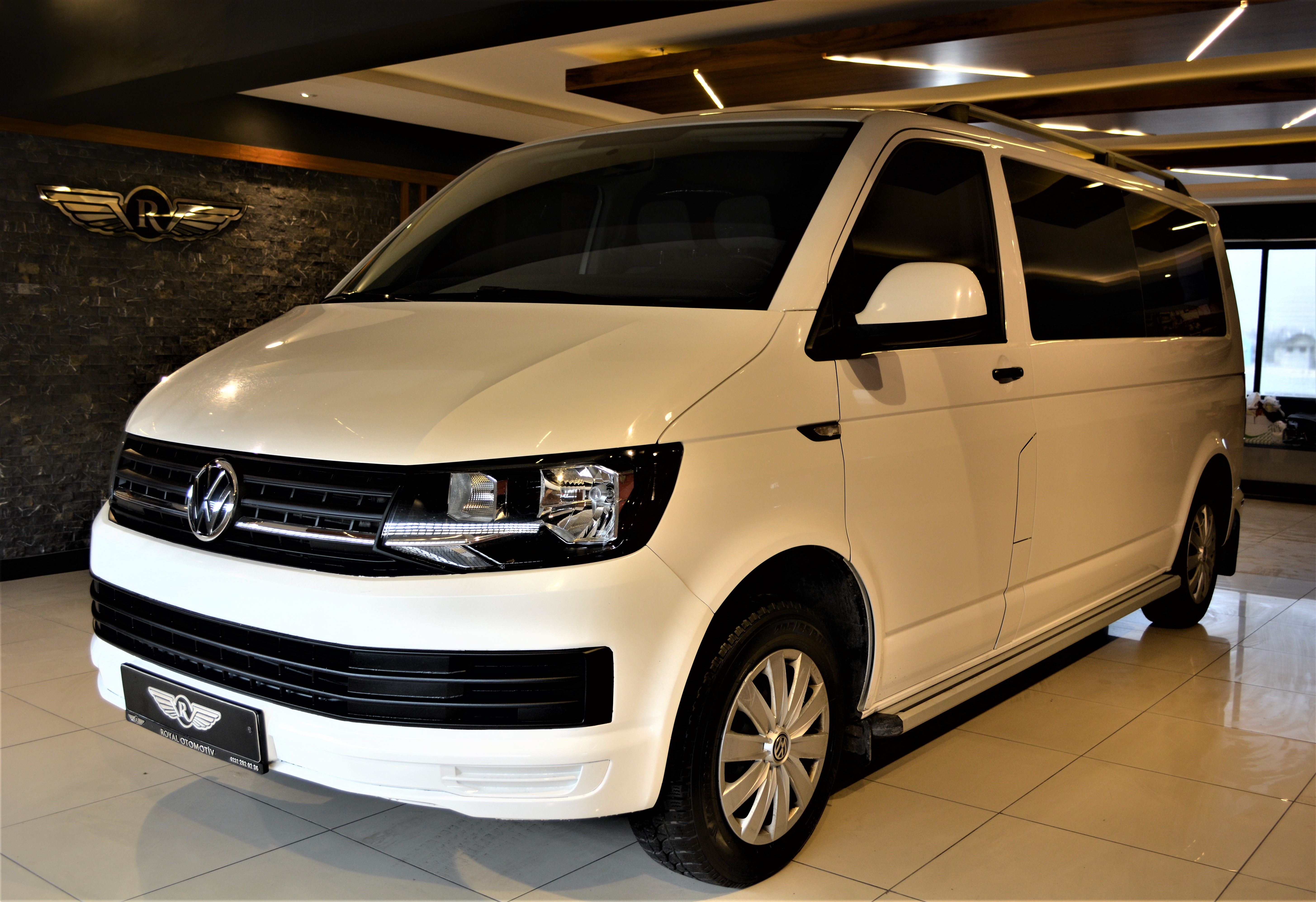 VOLKSWAGEN TRANSPORTER 140 HP 